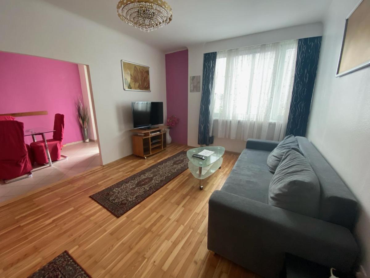 Apartment Domino Wien Exteriör bild