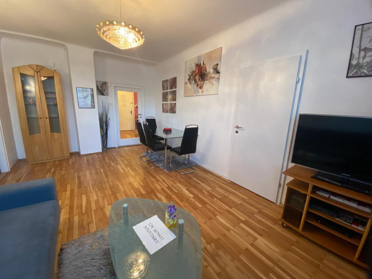 Apartment Domino Wien Exteriör bild